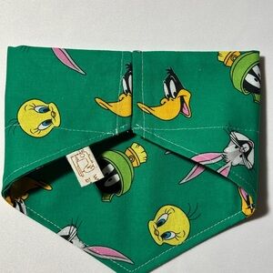 Pet Handmade Critter Cape Green with Cartoon Characters